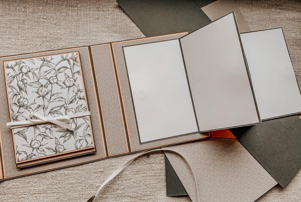 Minialbum mit Leporello