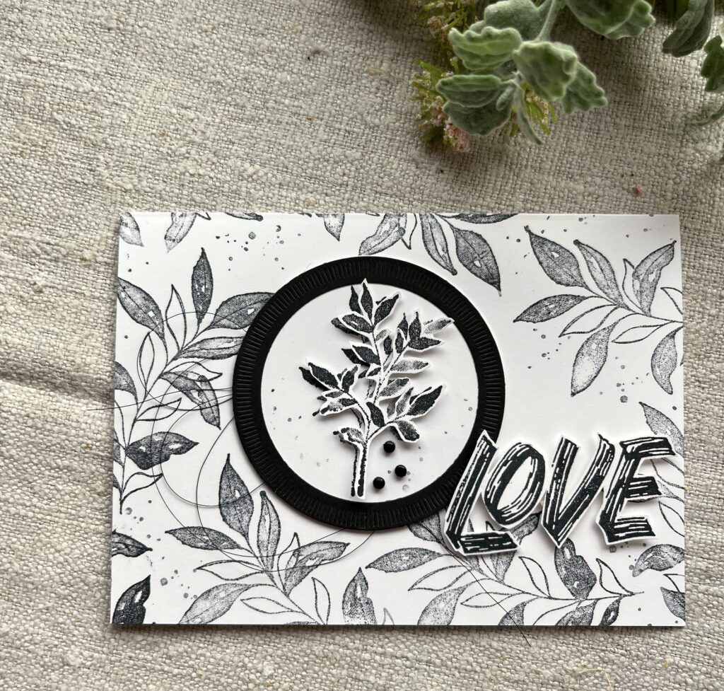 Karte in Schwarz weiss mit einem Kreis und bluten