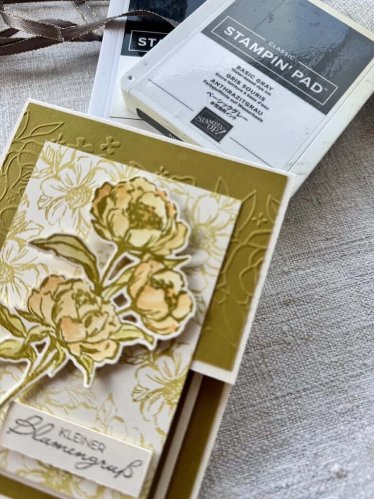 Gallery Blooms